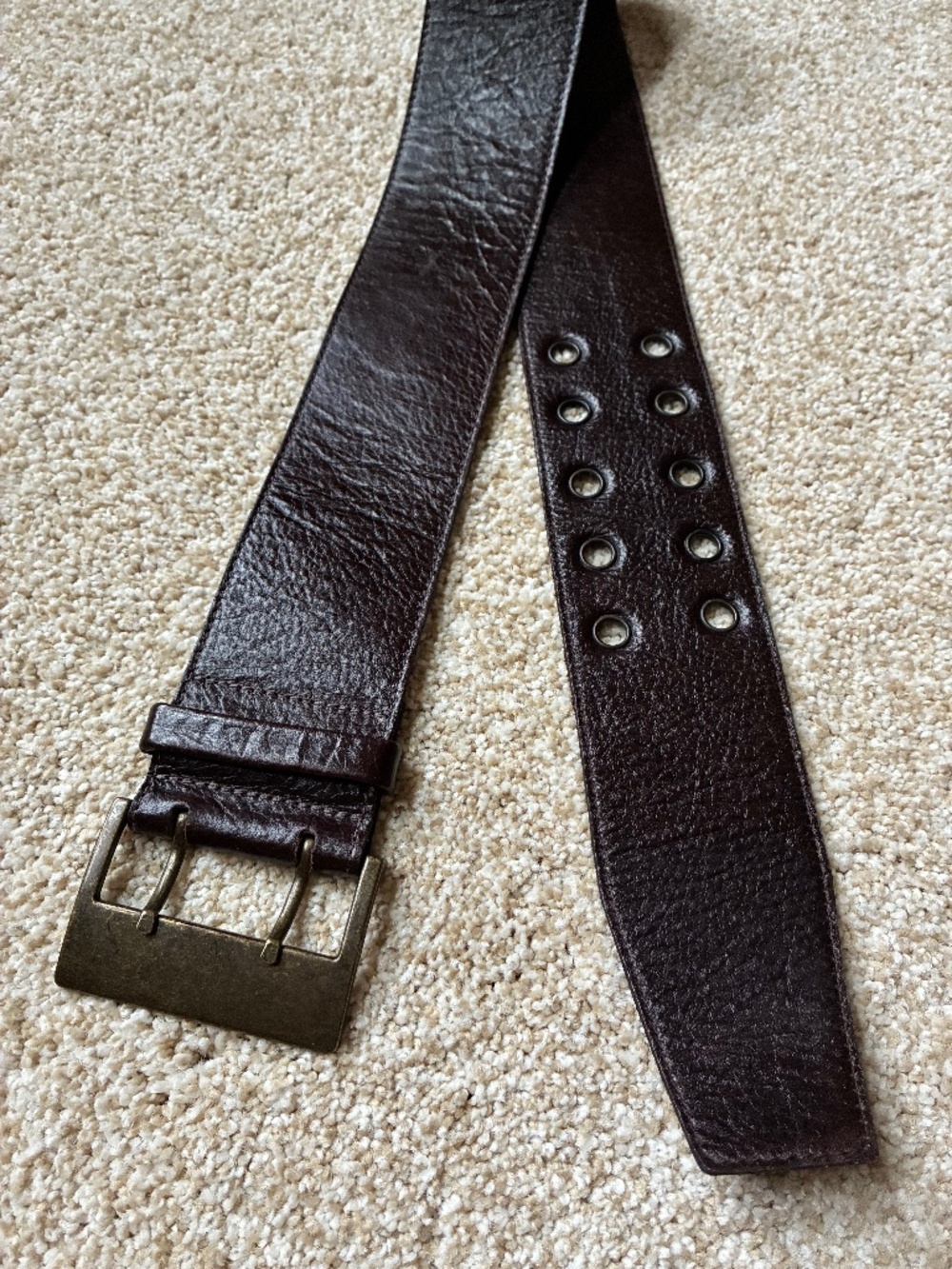 Women’s chocolate brown leather belt